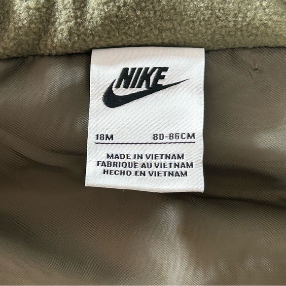 NIKE Lot of 2 Vests Boys Full Zip Navy & Olive Green With NIKE Graphic Sz 18 Mth - Picture 6 of 7